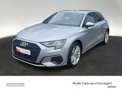 Gebraucht Audi A3 Sportback e-tron 204 PS (150 kW) 2023 Florettsilber metallic Kleinwagen