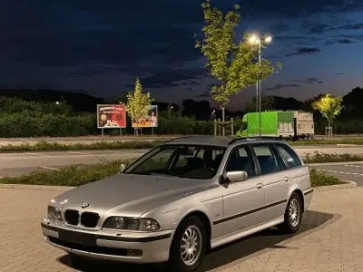 Gebraucht BMW 528 193 PS (141 kW) 2000 Silber Kombi