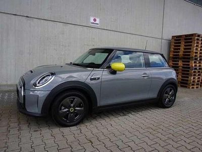 Grau Gebraucht 2021 Mini Cooper Kleinwagen | 19.693 € (Teuer)