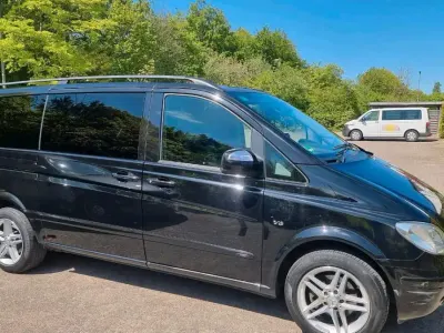 Gebraucht Mercedes Viano 224 PS (164 kW) 2010 Schwarz Van / Kleinbus