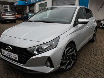 Silber Gebraucht 2021 Hyundai i20 Edition 30+ Limousine | 15.990 € (Fairer Preis)