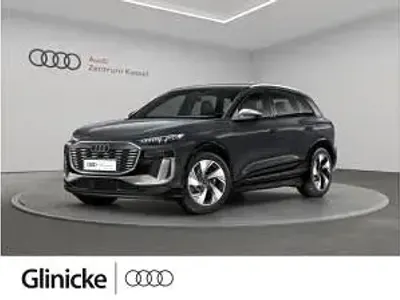 Neu Audi SQ6 e-tron Ambiente 359 kW (489 PS) 2025 Grau (magnetgrau) SUV