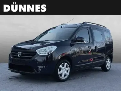 Gebraucht Dacia Dokker Lauréate 116 PS (85 kW) 2016 Blau (marine blau) Van / Kleinbus