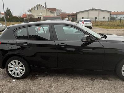 Usata BMW 114 109 CV (80 kW) 2012 Nero Utilitaria