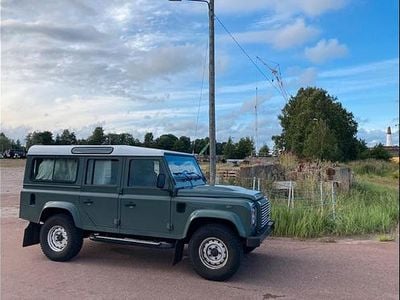 Gebraucht Land Rover Defender 122 PS (89 kW) 2015 Grün Kombi