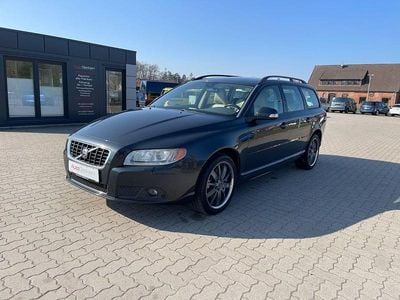 Gebraucht Volvo V70 Momentum 185 PS (136 kW) 2009 Savile grey metallic Kombi