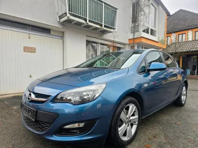 Gebraucht Opel Astra Style 120 PS (88 kW) 2015 Deep sky Limousine