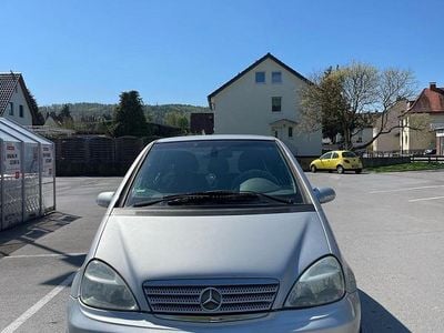 Grau Gebraucht 2003 Mercedes A210 AMG Kleinwagen | 2.200 € (Teuer)