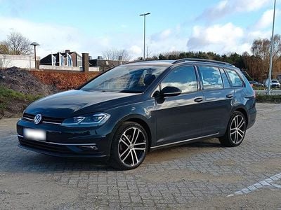 Second-hand VW Golf VII Comfortline 116 CP (85 kW) 2018 Gri Break