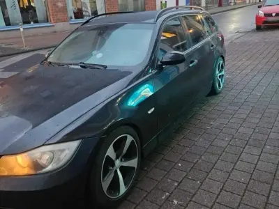 Używany BMW 320 155 KM (114 kW) 2006 Czarny Kombi