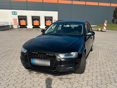Schwarz Gebraucht 2015 Audi A4 S-Line Kombi | 9.350 € (Guter Preis)