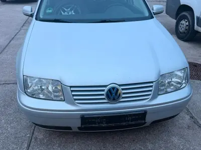 Gebraucht VW Bora 115 PS (84 kW) 1999 Silber Limousine