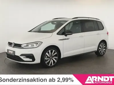 Gebraucht VW Touran Highline 150 PS (110 kW) 2025 Pure white Van / Kleinbus