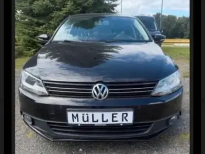 Używany VW Jetta Comfortline 160 KM (117 kW) 2012 Czarny Sedan/Limuzyna