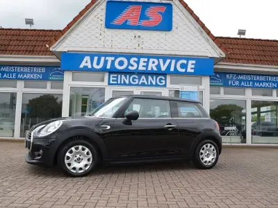 Occasion Mini ONE 75 PK (55 kW) 2018 Zwart Hatchback