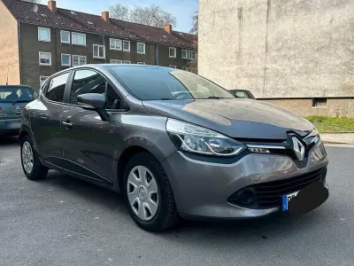 Gebraucht Renault Clio Intens 90 PS (66 kW) 2015 Grau Kleinwagen