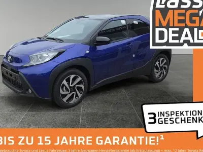 Neu Toyota Aygo X 72 PS (52 kW) 2025 Blau SUV