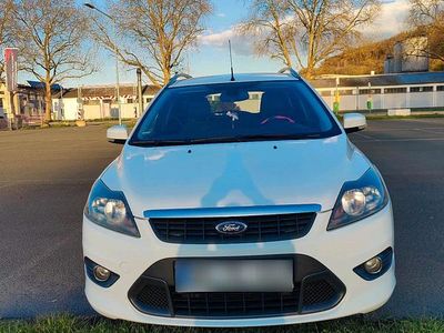 Gebraucht Ford Focus 125 PS (91 kW) 2009 Weiß Kombi