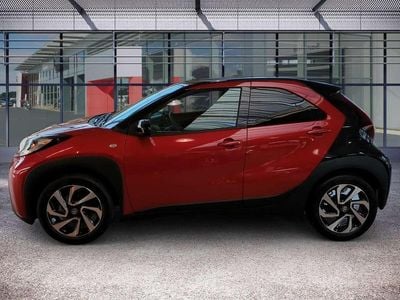 Chilli red/black Neu 2025 Toyota Aygo Kleinwagen | 18.485 € (Fairer Preis)