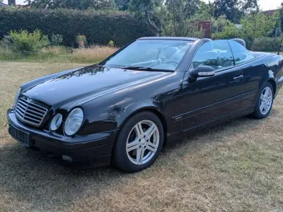 Gebraucht Mercedes CLK200 Elegance 163 PS (119 kW) 2002 Schwarz Cabrio