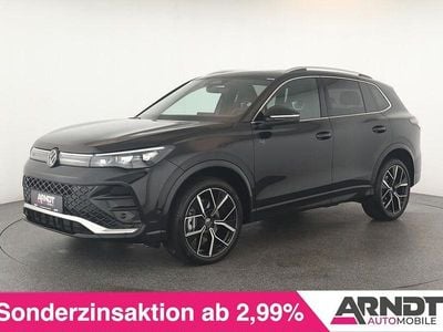 Deep black perleffekt Gebraucht 2025 VW Tiguan R-line SUV | 44.684 € (Superpreis)