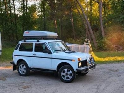 Gebraucht Lada niva 82 PS (60 kW) 2011 Weiß SUV