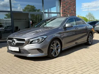 Gebraucht Mercedes CLA200 Urban 156 PS (114 kW) 2018 Grau Coupé