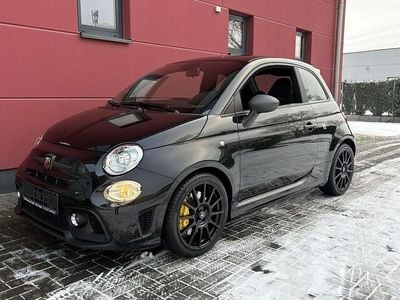 Scorpioneschwarz** Gebraucht 2024 Abarth 695 Competizione Kleinwagen | 29.600 € (Fairer Preis)