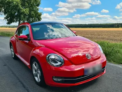 Gebraucht VW Beetle Design 105 PS (77 kW) 2012 Rot Kleinwagen