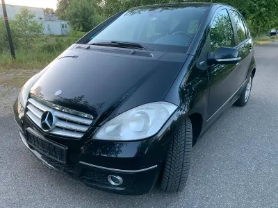 Gebraucht Mercedes A160 95 PS (69 kW) 2010 Schwarz Limousine