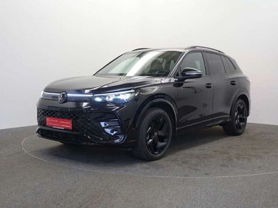 Schwarz Gebraucht 2024 VW Tiguan Pro SUV | 42.450 € (Fairer Preis)