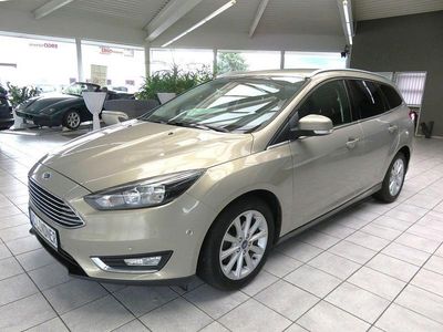Gebraucht Ford Focus Titanium 125 PS (91 kW) 2017 Beige Limousine