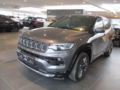 Grau Gebraucht 2021 Jeep Compass 80th Anniversary SUV | 22.900 € (Fairer Preis)