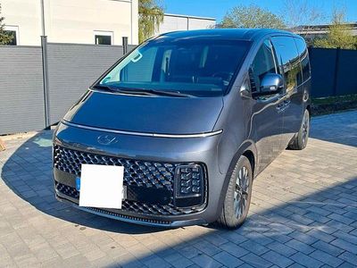Usata Hyundai Staria 177 CV (130 kW) 2021 Nero Monovolume