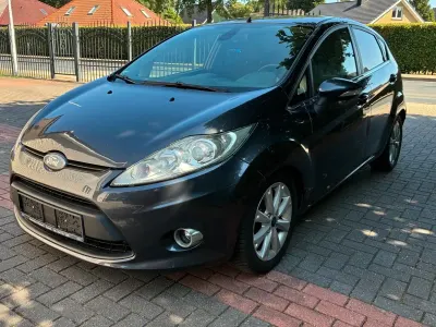 Gebraucht Ford Fiesta Ghia 90 PS (66 kW) 2009 Grau Kleinwagen