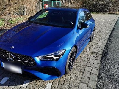 Gebraucht Mercedes CLA250 Shooting Brake AMG 224 PS (164 kW) 2024 Blau Kombi