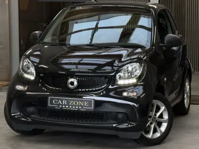 Gebraucht Smart ForTwo Coupé 90 PS (66 kW) 2018 Schwarz Coupé