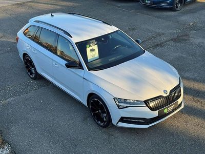 Moon weiss perleffekt Gebraucht 2022 Skoda Superb SportLine Kombi | 21.900 € (Fairer Preis)