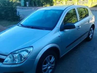Gebraucht Opel Astra 95 PS (69 kW) 2004 Silber Kleinwagen