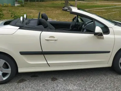 Gebraucht Peugeot 207 CC 120 PS (88 kW) 2007 Beige Cabrio