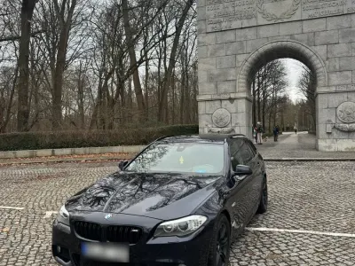 Gebraucht BMW 530 Shadowline 258 PS (189 kW) 2012 Blau Kombi