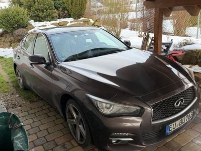 Gebraucht Infiniti Q50 Premium 170 PS (125 kW) 2015 Braun Limousine