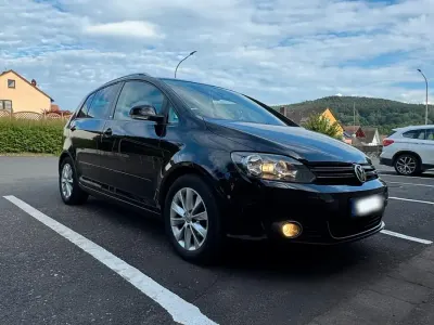Gebraucht VW Golf VI Style 122 PS (89 kW) 2011 Schwarz Kleinwagen