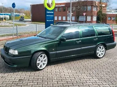 Second-hand Volvo 850 241 CP (177 kW) 1995 Verde Break