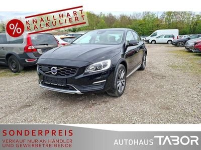 Gebraucht Volvo S60 CC Summum 190 PS (139 kW) 2016 Onyx black Limousine