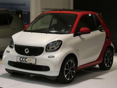 Weiß Gebraucht 2017 Smart ForTwo Cabrio Cabrio | 15.990 € (Teuer)