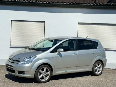 Gebraucht Toyota Corolla Verso Edition 129 PS (94 kW) 2006 Silber Van / Kleinbus