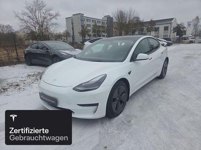 Weiß Gebraucht 2021 Tesla Model 3 RWD Limousine | 29.400 € (Etwas zu teuer)