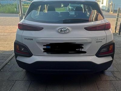Gebraucht Hyundai Kona 116 PS (85 kW) 2019 Weiß SUV