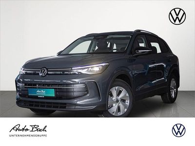 Neu VW Tiguan Life 131 PS (96 kW) 2026 Delfingrau metallic SUV